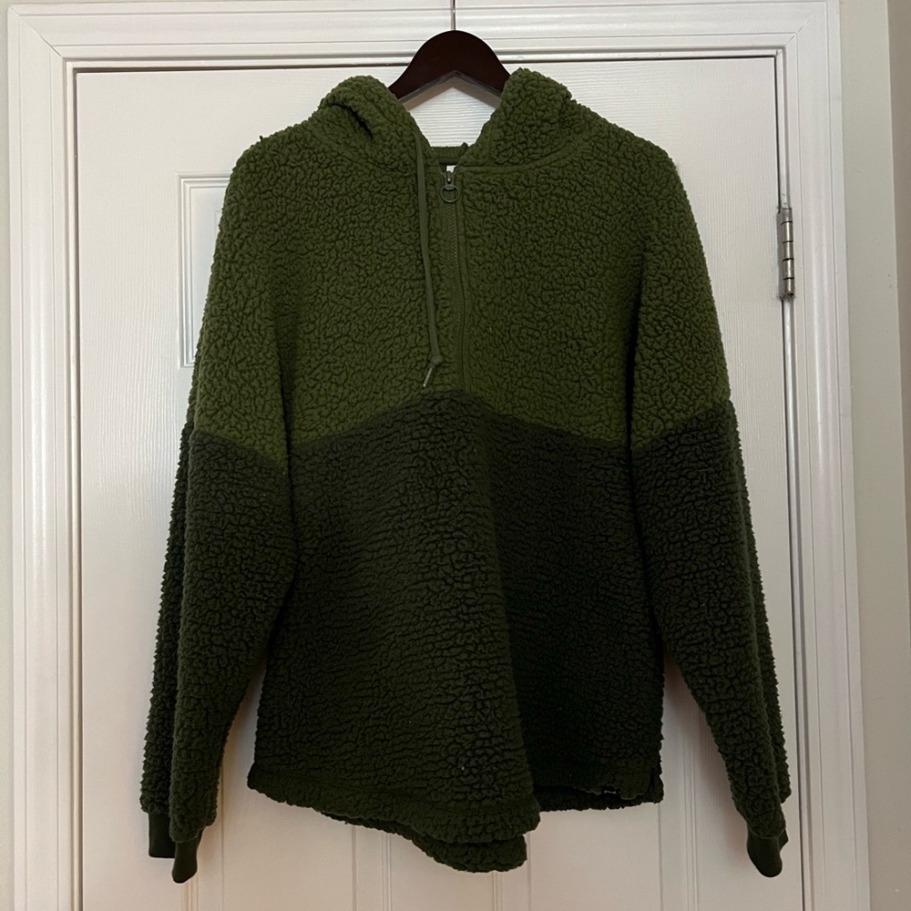 Victoria Secret PINK Half zip hooded Sherpa